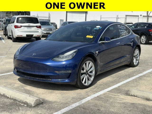 2019 Tesla Model 3 Mid Range RWD photo