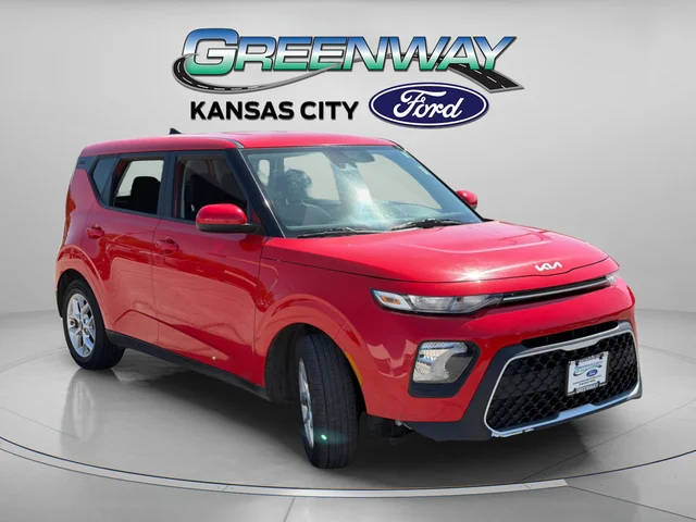 2022 Kia Soul LX FWD photo