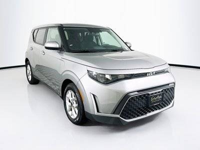 2023 Kia Soul LX FWD photo