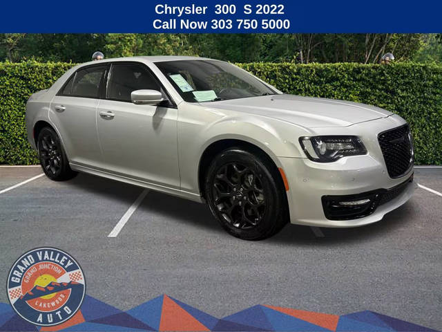 2022 Chrysler  300S AWD photo