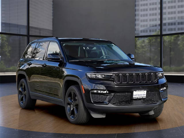 2023 Jeep Grand Cherokee Limited 4WD photo