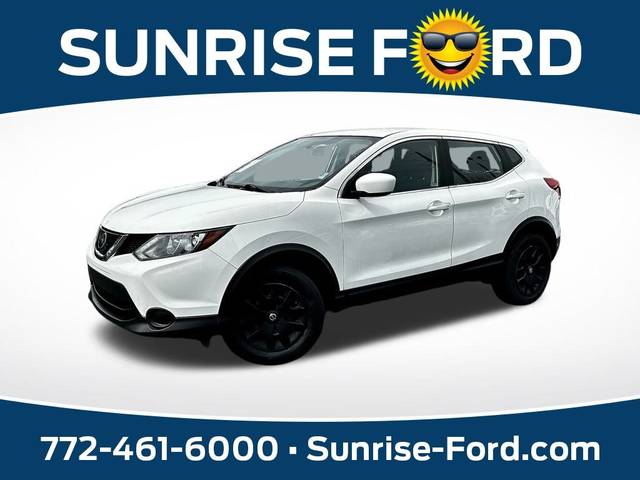 2019 Nissan Rogue Sport S FWD photo