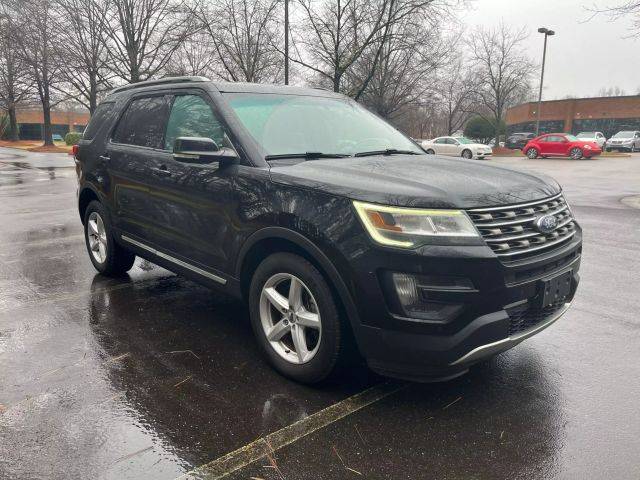 2016 Ford Explorer XLT FWD photo