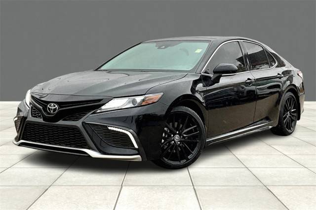 2023 Toyota Camry XSE FWD photo