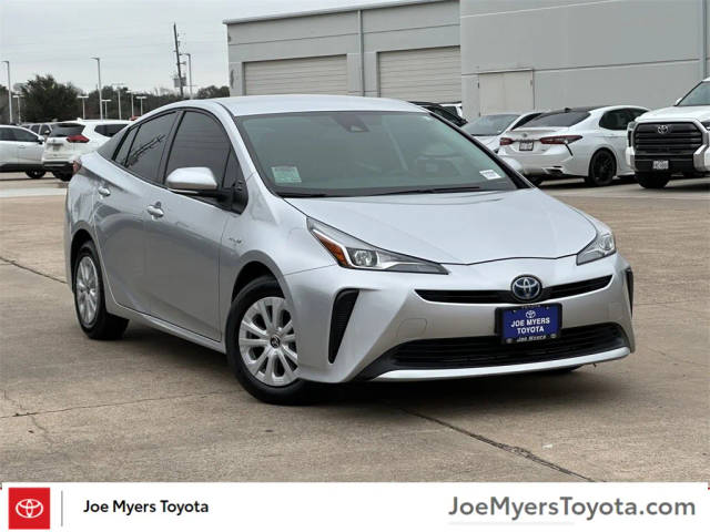 2022 Toyota Prius L Eco FWD photo