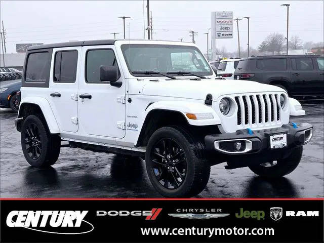 2023 Jeep Wrangler Unlimited 4xe Sahara 4WD photo