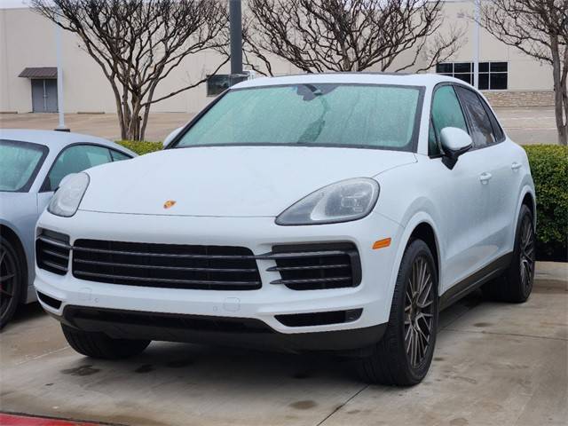 2023 Porsche Cayenne Platinum Edition AWD photo