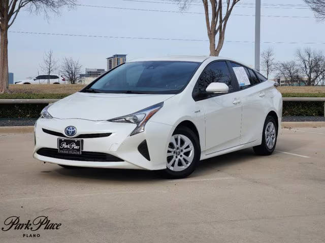 2017 Toyota Prius Four FWD photo