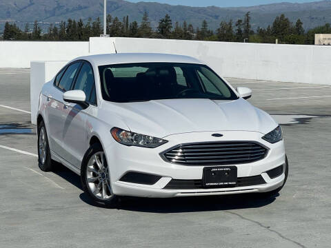 2017 Ford Fusion SE FWD photo