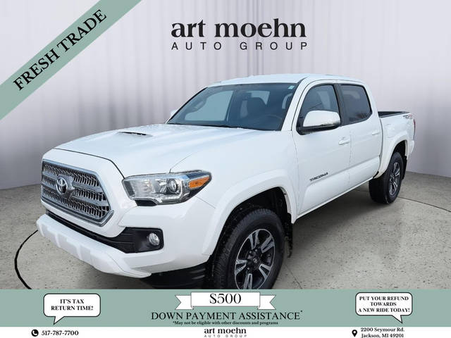 2016 Toyota Tacoma SR 4WD photo