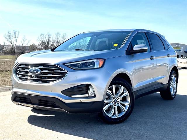 2022 Ford Edge Titanium AWD photo