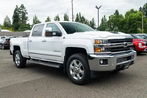 2018 Chevrolet Silverado 2500HD LTZ 4WD photo