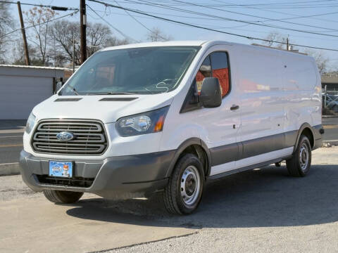 2017 Ford Transit Van  RWD photo