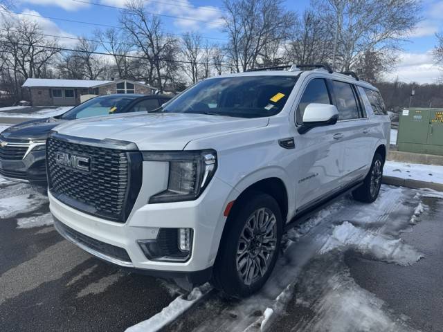 2023 GMC Yukon XL Denali Ultimate 4WD photo