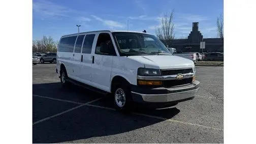 2020 Chevrolet Express LT RWD photo