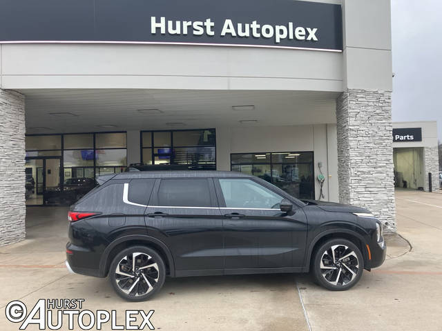 2022 Mitsubishi Outlander SE 4WD photo