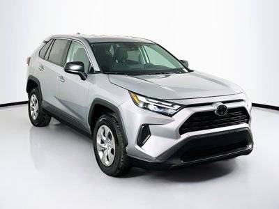 2023 Toyota RAV4 LE AWD photo