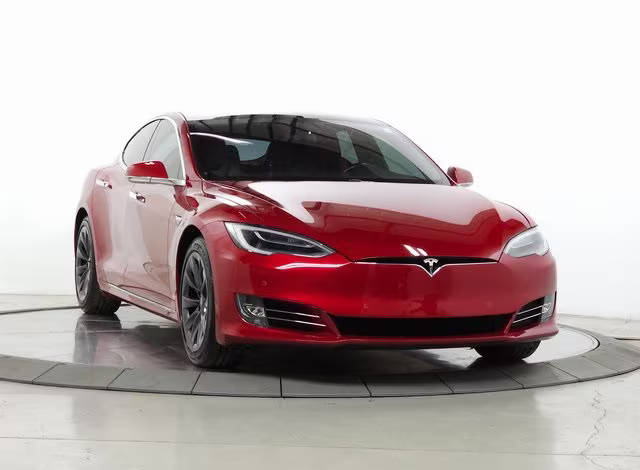 2020 Tesla Model S Long Range AWD photo