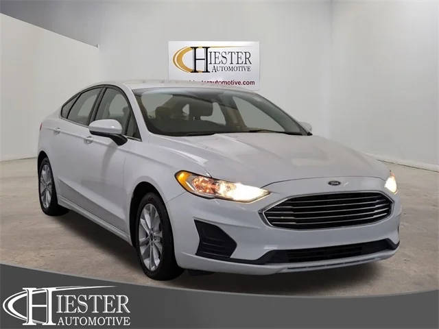 2020 Ford Fusion SE FWD photo