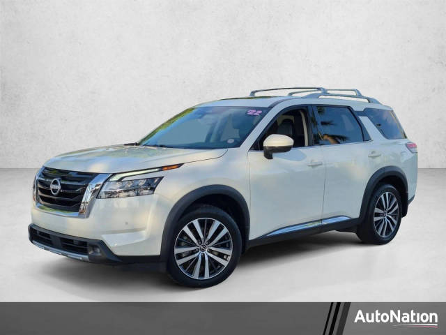 2022 Nissan Pathfinder Platinum FWD photo