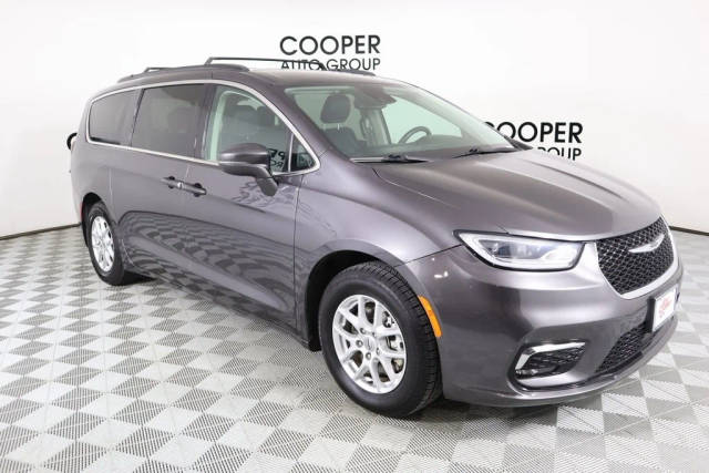 2022 Chrysler Pacifica Minivan Touring L FWD photo