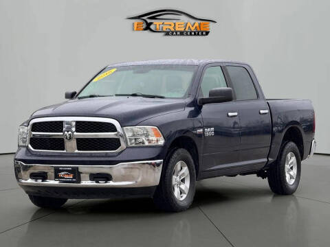 2016 Ram 1500 SLT 4WD photo