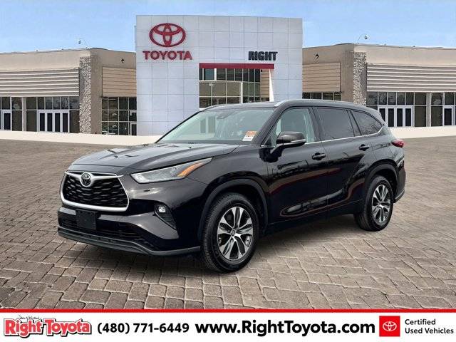 2022 Toyota Highlander XLE FWD photo