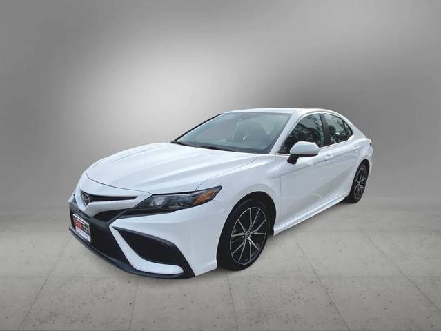 2021 Toyota Camry SE FWD photo