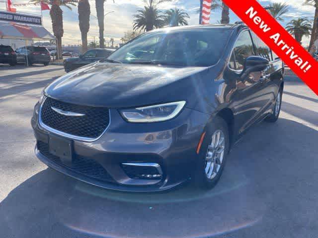 2022 Chrysler Pacifica Minivan Touring L FWD photo