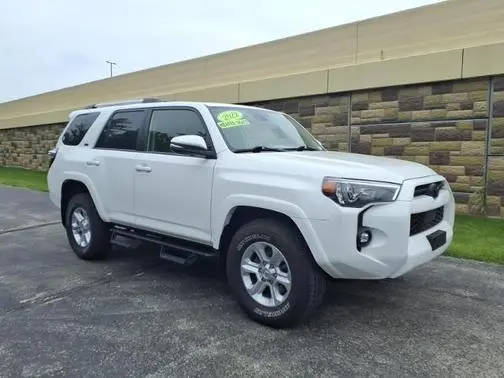 2022 Toyota 4Runner SR5 Premium 4WD photo