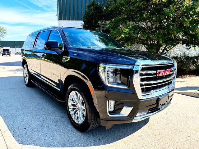 2022 GMC Yukon XL SLT 4WD photo