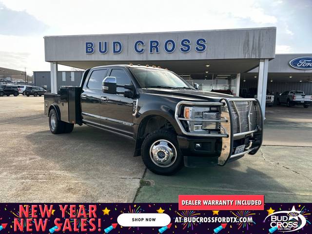 2017 Ford F-350 Super Duty Platinum 4WD photo