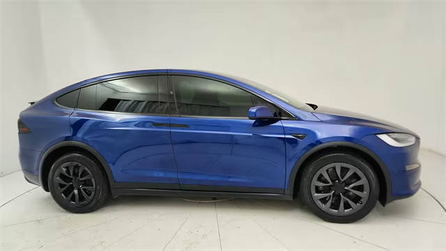 2023 Tesla Model X  AWD photo