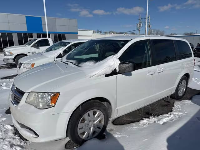 2018 Dodge Grand Caravan SE FWD photo