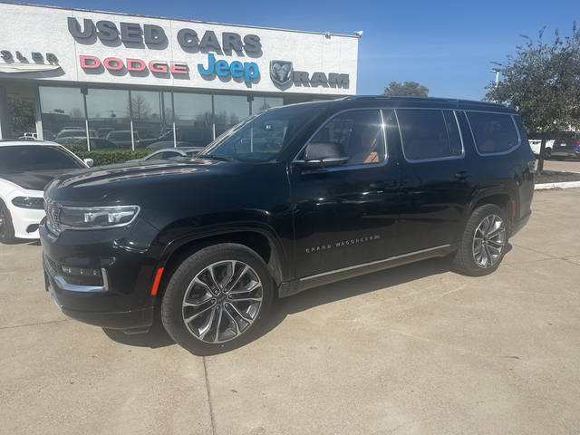 2022 Jeep Grand Wagoneer Series III 4WD photo