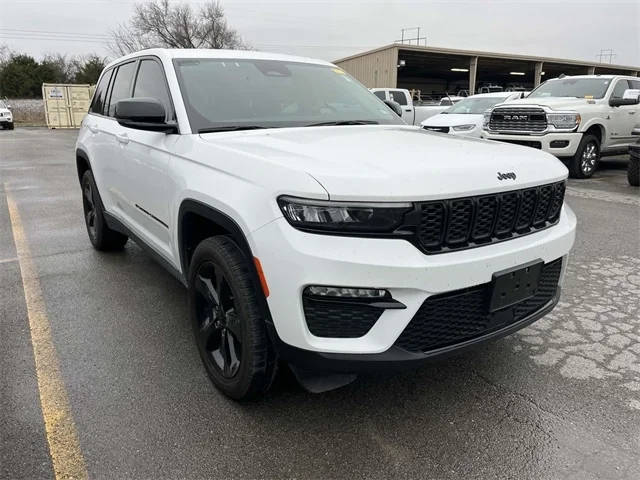 2023 Jeep Grand Cherokee Limited 4WD photo