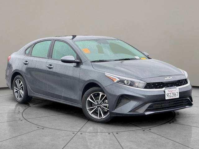 2023 Kia Forte LXS FWD photo