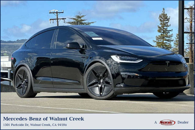 2022 Tesla Model X Plaid AWD photo