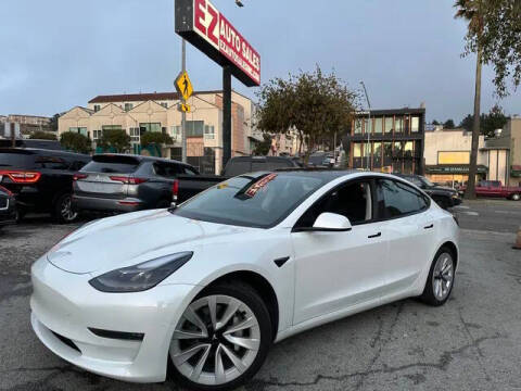 2021 Tesla Model 3 Long Range AWD photo