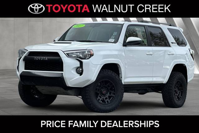 2017 Toyota 4Runner TRD Pro 4WD photo