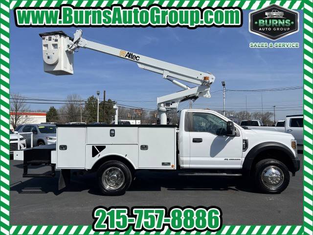 2019 Ford F-450 Super Duty  RWD photo