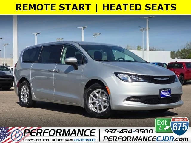2023 Chrysler Voyager LX FWD photo