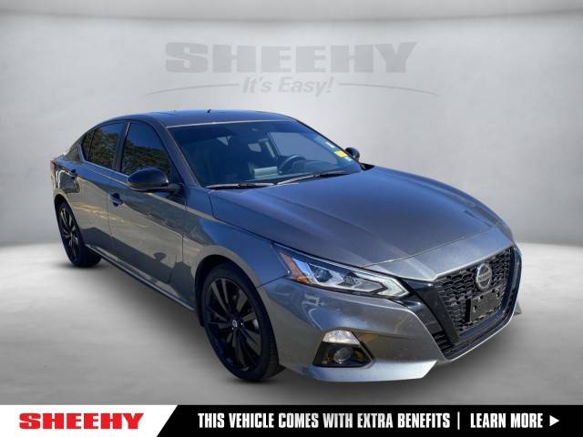 2022 Nissan Altima 2.5 SR AWD photo