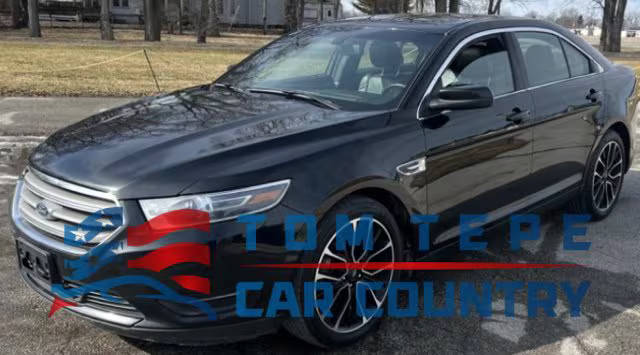 2018 Ford Taurus SEL FWD photo