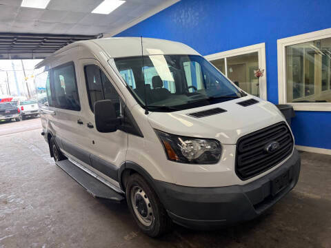 2016 Ford Transit Passenger Wagon XL RWD photo