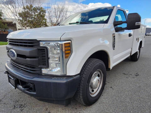 2018 Ford F-250 Super Duty XL RWD photo