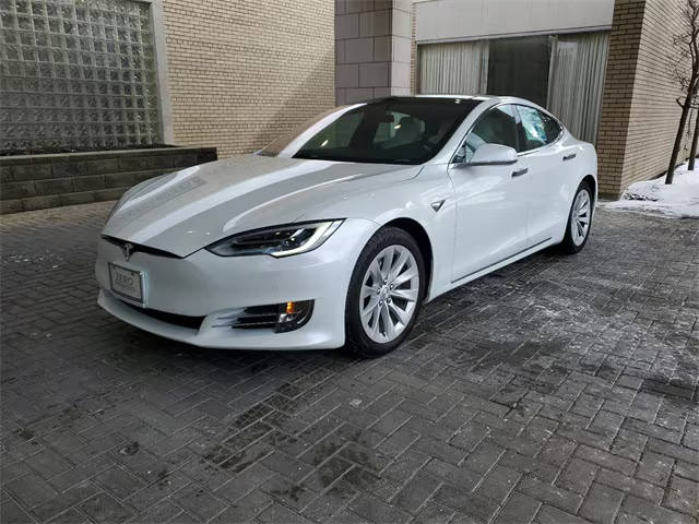 2017 Tesla Model S 100D AWD photo