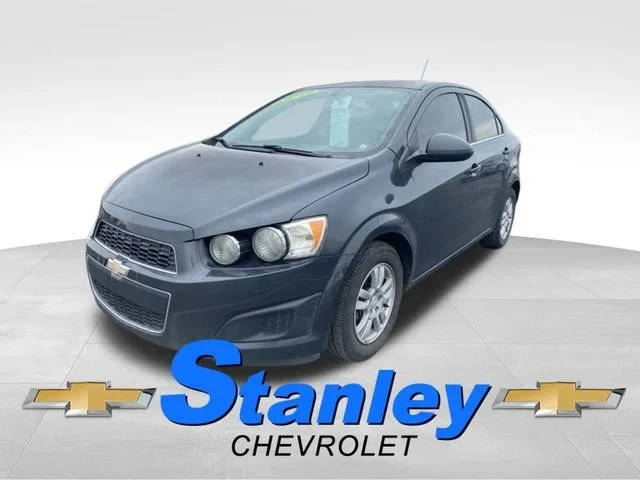 2015 Chevrolet Sonic LT FWD photo