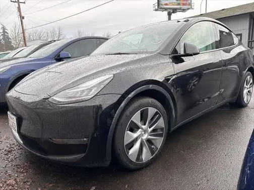 2022 Tesla Model Y Long Range AWD photo