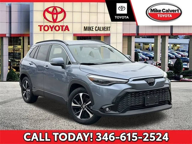 2023 Toyota Corolla Cross Hybrid XSE AWD photo